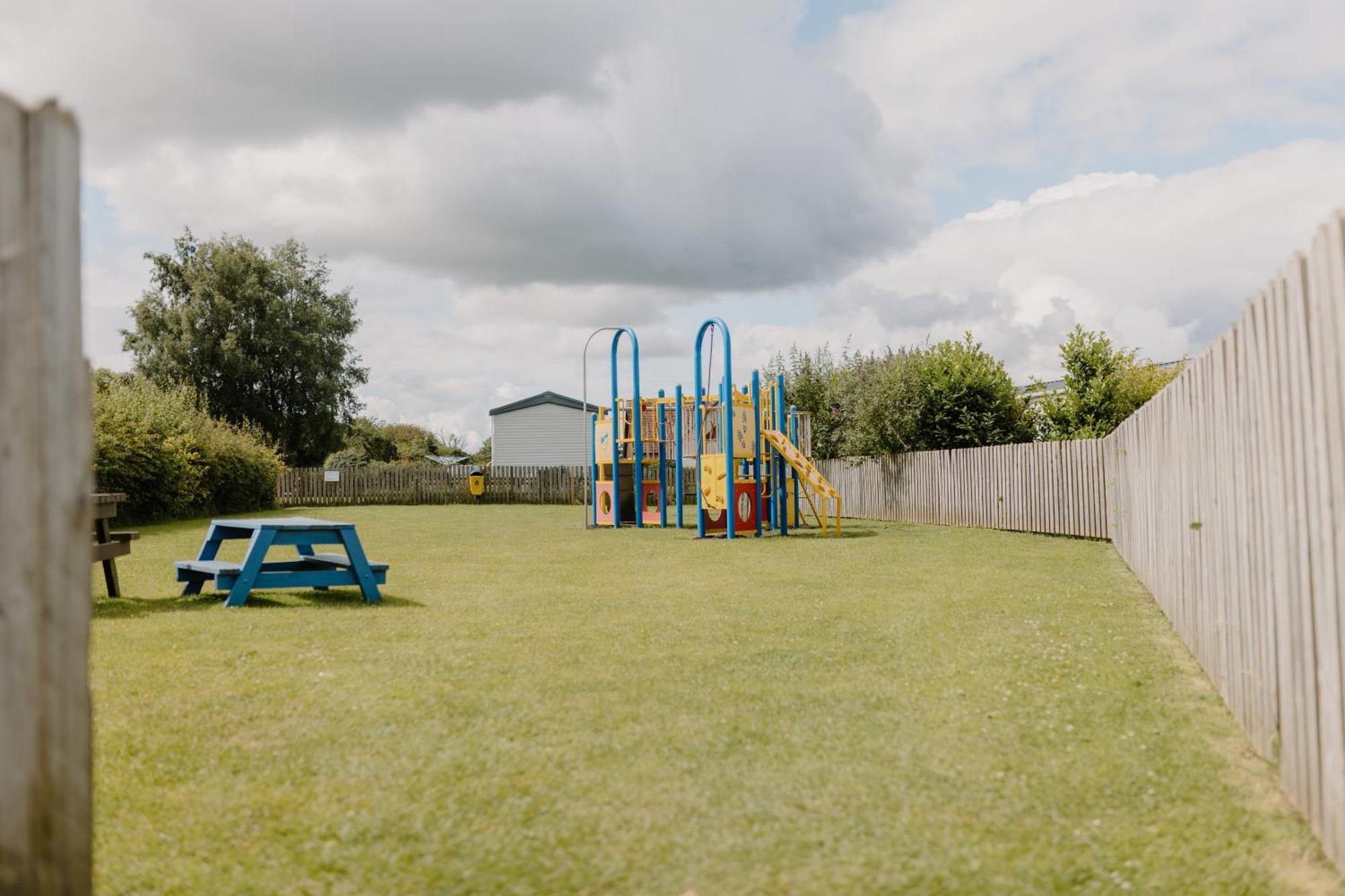 Linwater Holiday Park Newbridge  Buitenkant foto