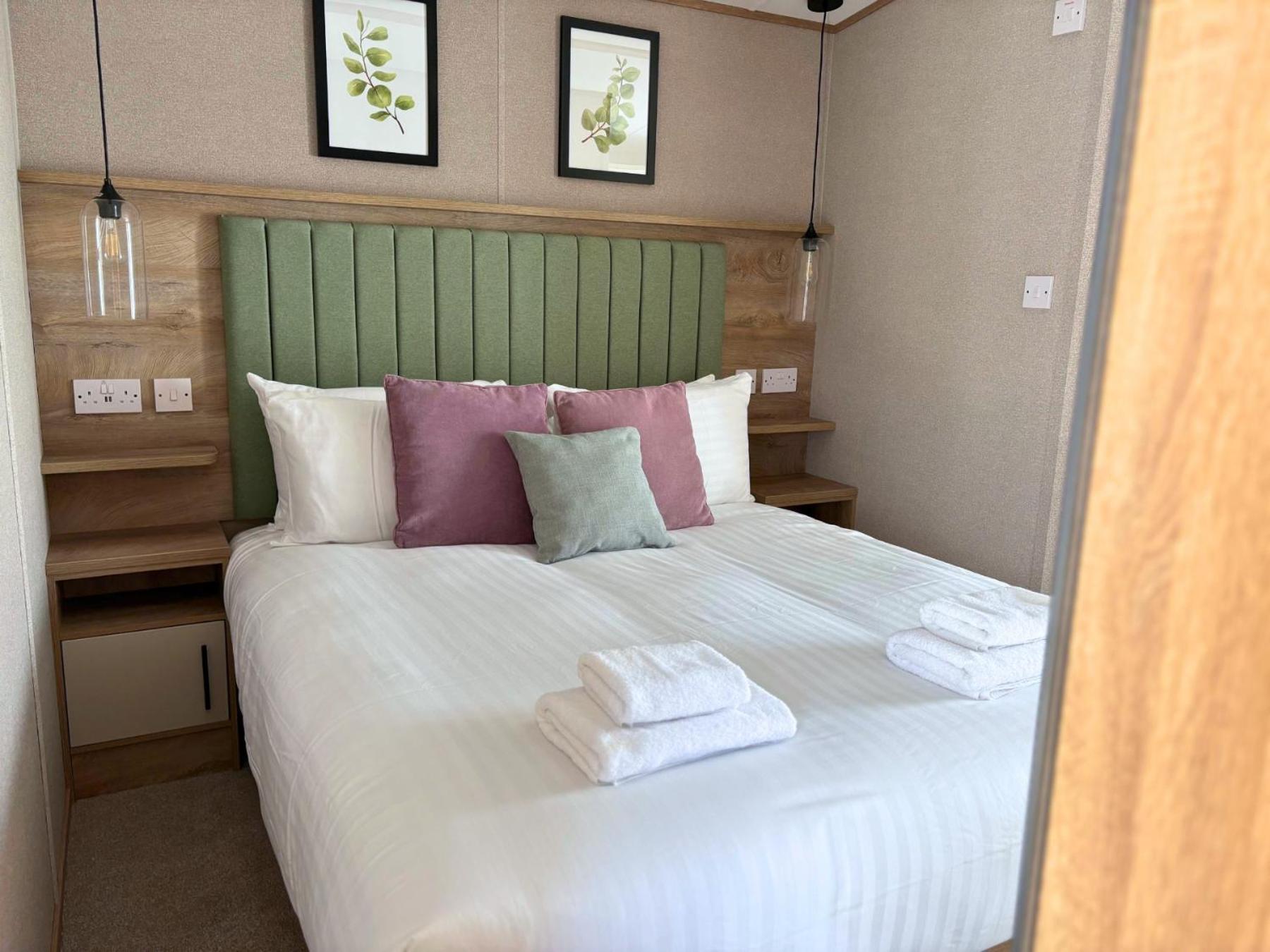 Linwater Holiday Park Newbridge  Buitenkant foto