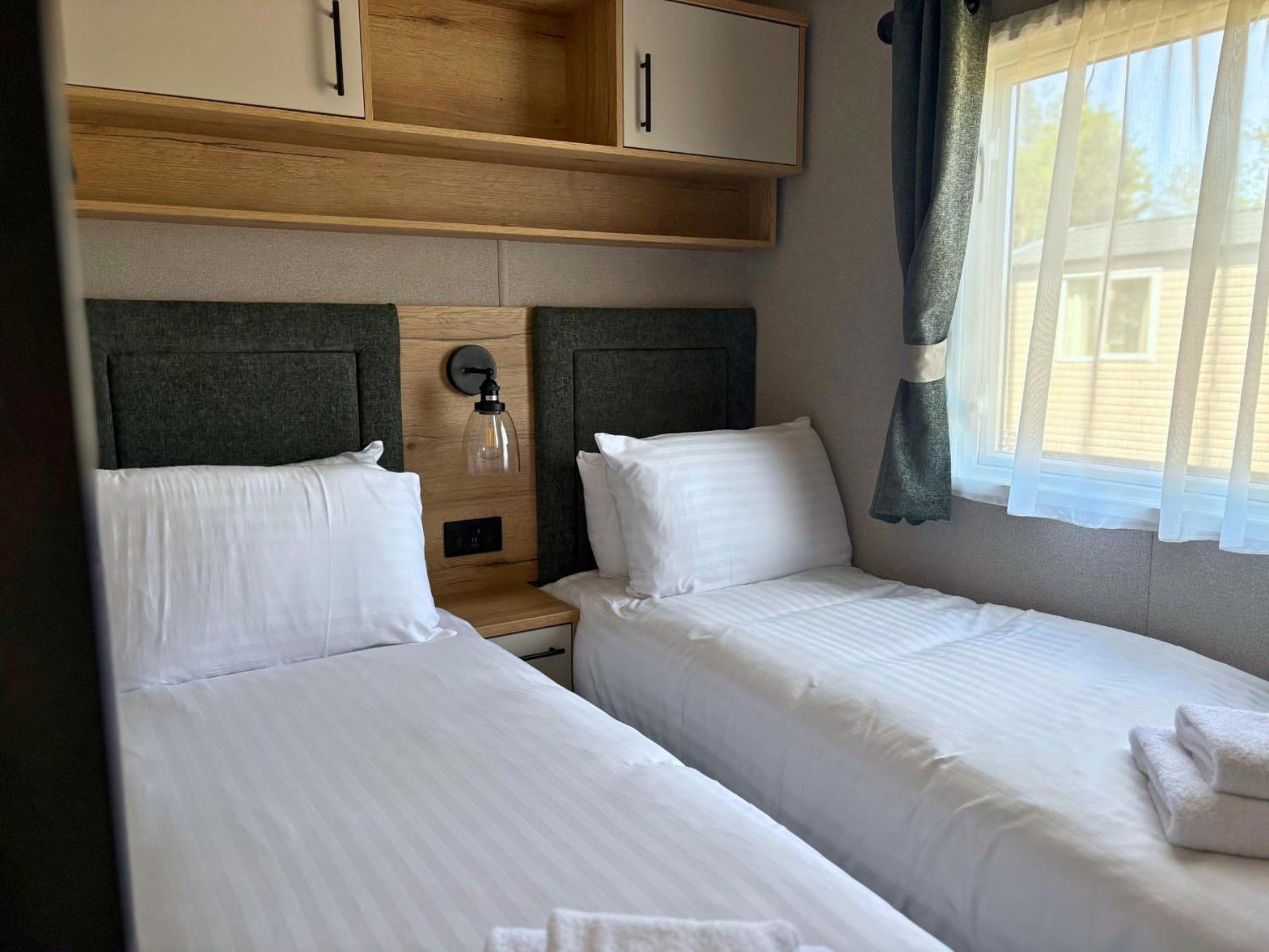 Linwater Holiday Park Newbridge  Buitenkant foto