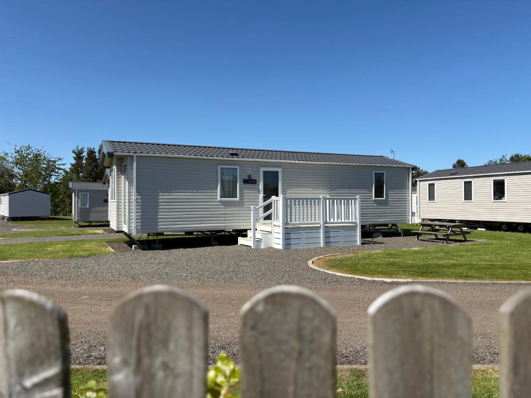 Linwater Holiday Park Newbridge  Buitenkant foto